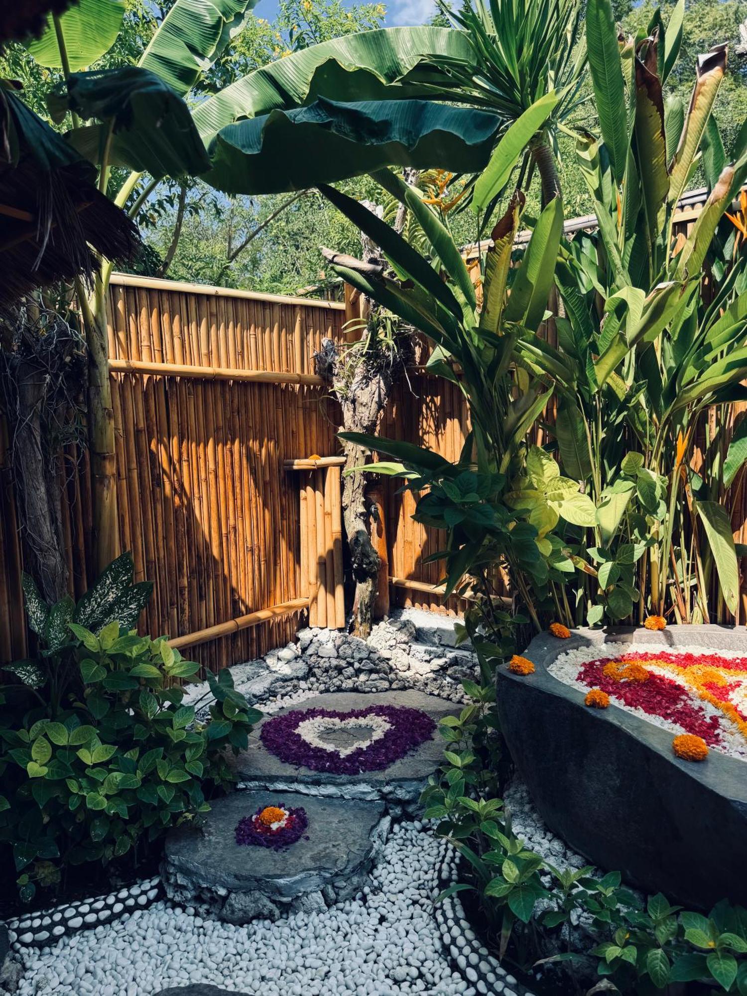 Penida Bambu Green Suites Toyapakeh Экстерьер фото